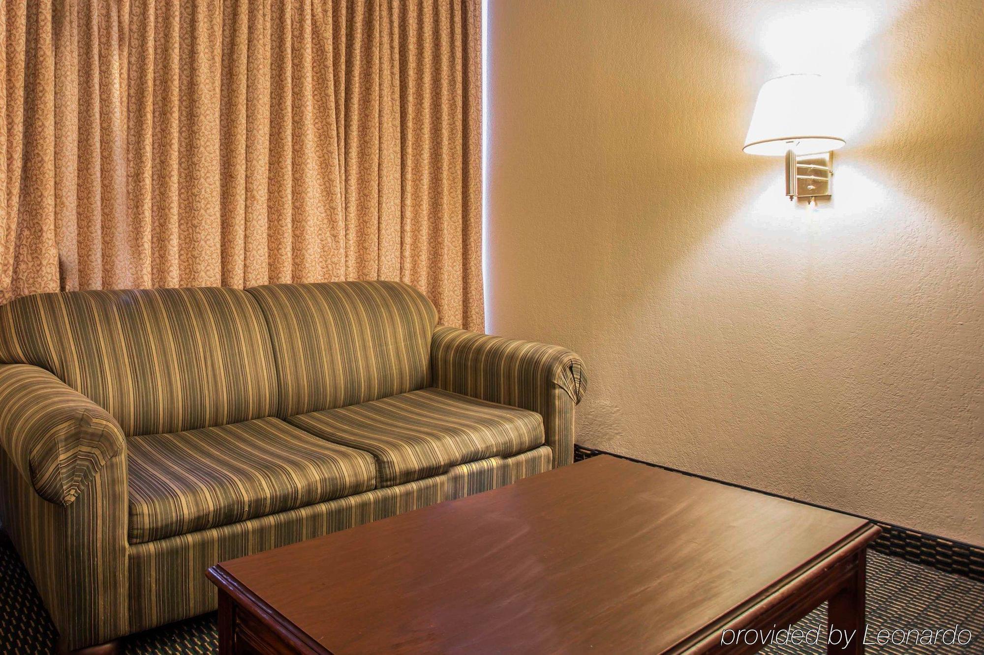 Econo Lodge Inn & Suites Lumberton Eksteriør billede